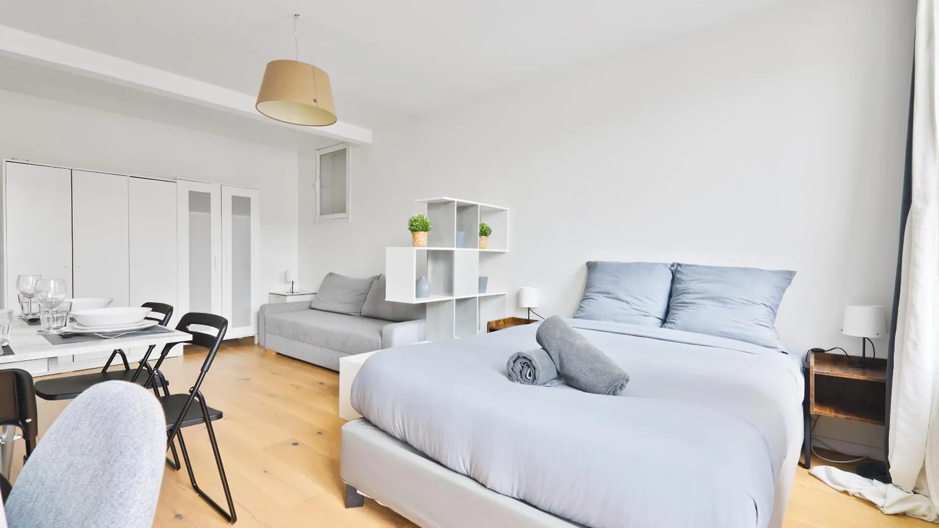 Studio - Appartement Quartier Champs-Elysees 5 Free Netflix Paris 0*,  France